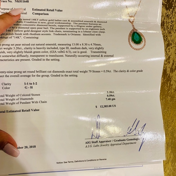 Stunning 3.2 karat emerald pendant with diamonds - Picture 4 of 4